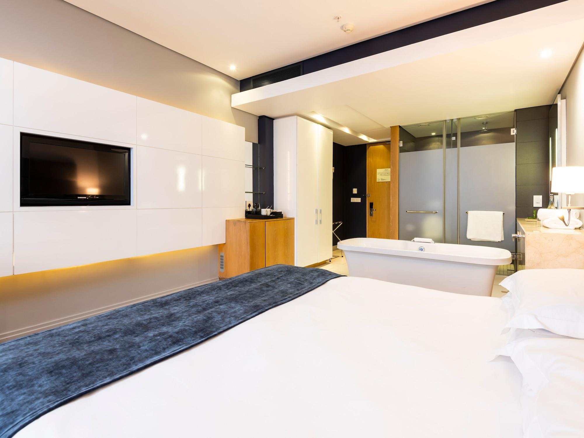Aha Gateway Hotel Umhlanga Durban Exterior photo
