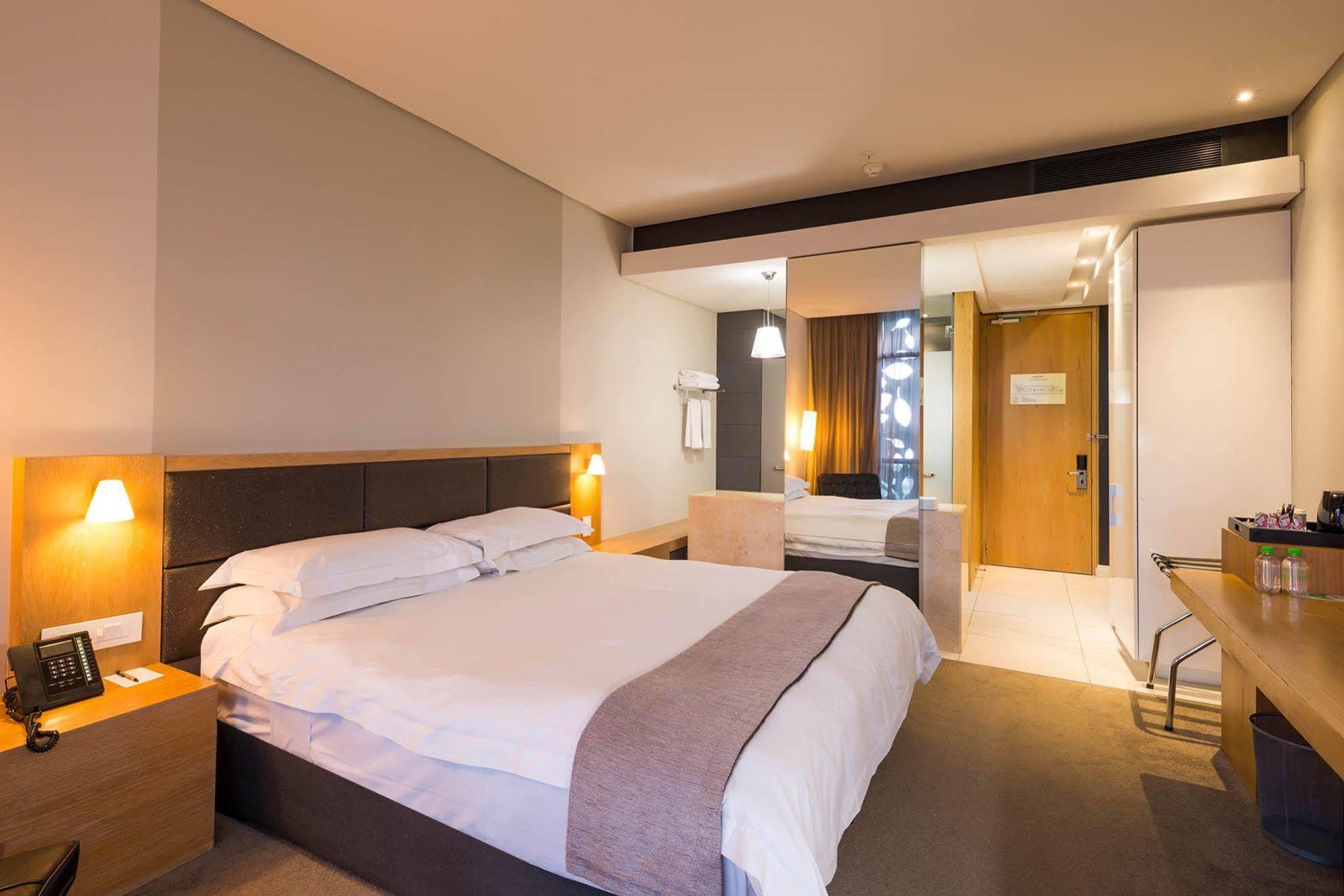 Aha Gateway Hotel Umhlanga Durban Exterior photo